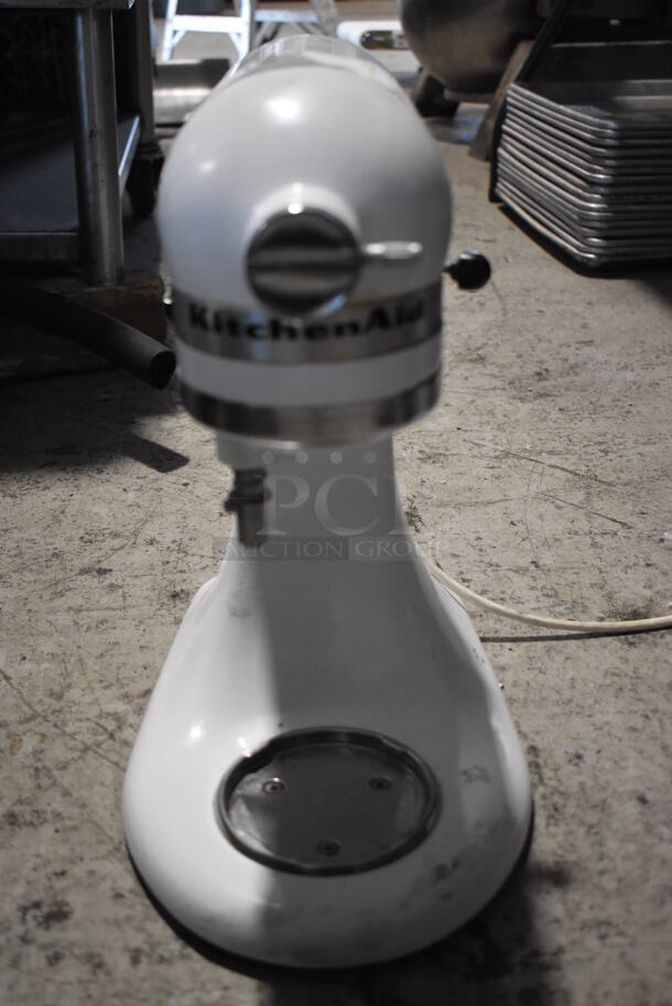 KitchenAid K45SS Metal Countertop 4.5 Quart Planetary Dough Mixer. 115 Volts, 1 Phase. Tested and Working! - Image 2 of 5