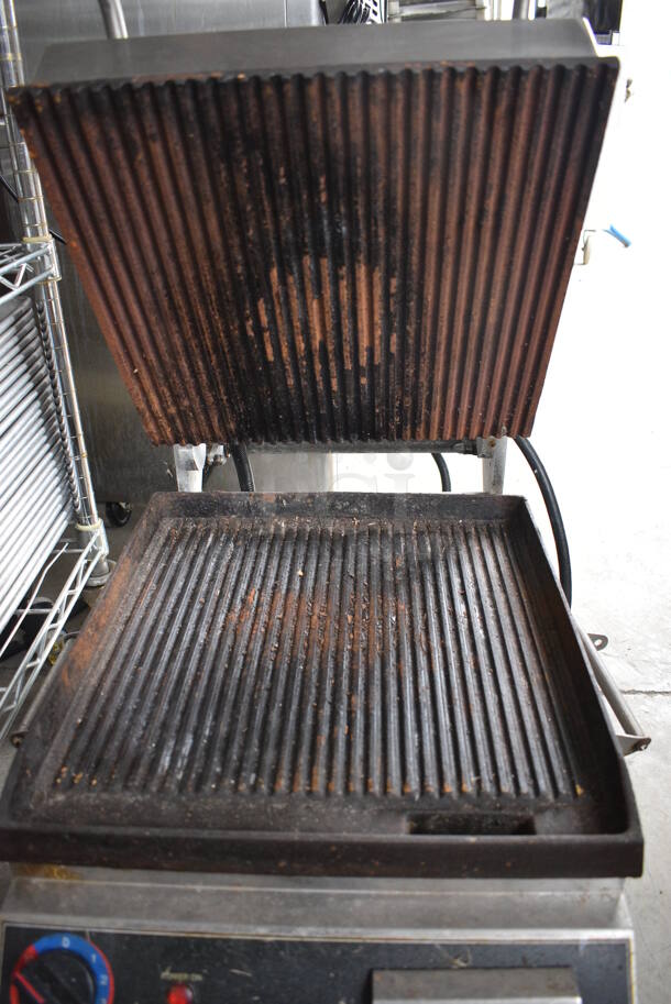 Star Pro Max Stainless Steel Commercial Countertop Panini Press. 208 Volts, 1 Phase. 19x25x17 - Image 4 of 6