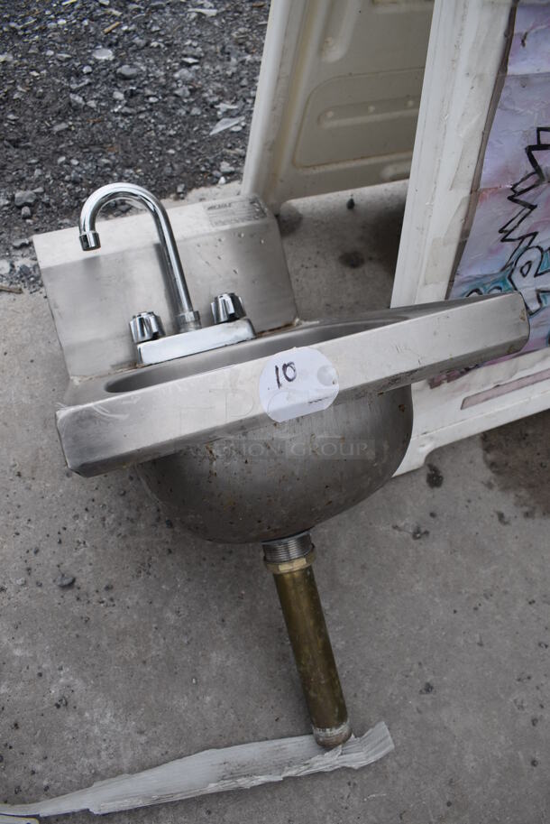 Eagle HSAND-10-F Stainless Steel Commercial Single Bay Wall Mount Sink w/ Faucet and Handles. 12x20x25 - Image 3 of 5