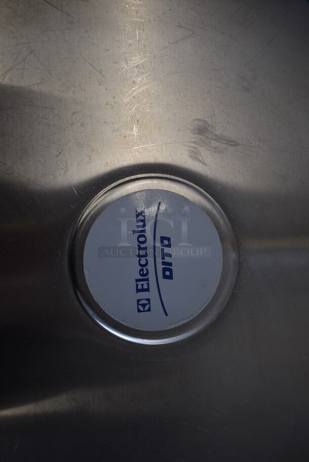 Electrolux Dito The Greens Machine Stainless Steel Commercial Floor Style Lettuce Spinner Salad Spinner on Commercial Casters. 25x25x32. Tested and Working! - Image 5 of 5