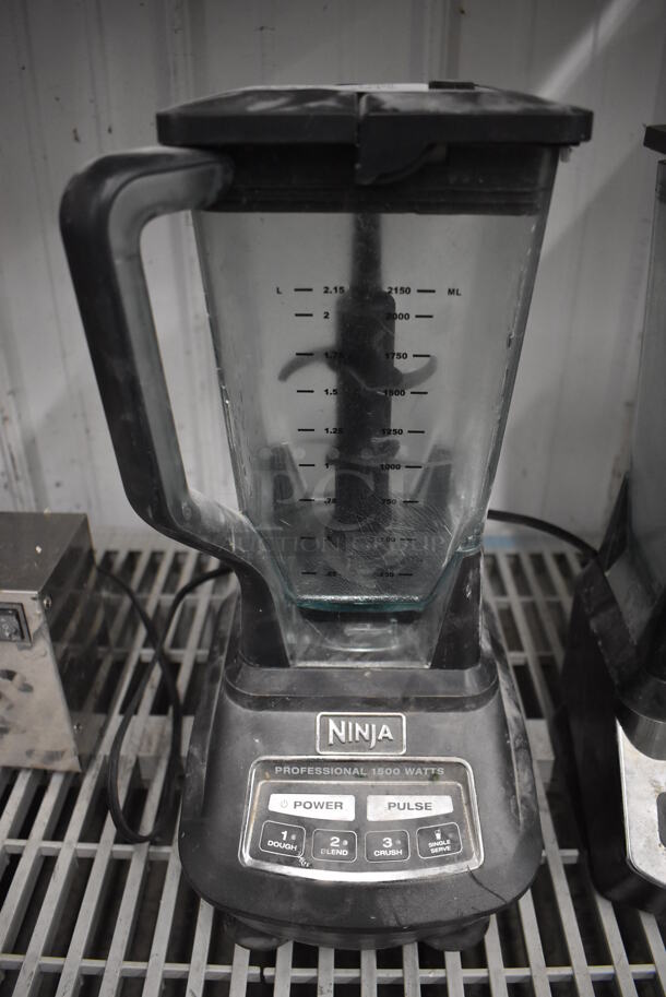 Ninja BL770 30 Countertop Blender w/ Poly Pitcher. 120 Volts, 1 Phase. 8x11x19. Tested and Working!