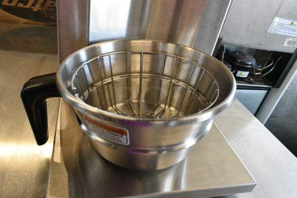 BRAND NEW SCRATCH AND DENT! Curtis D500GT12A000 Stainless Steel Commercial Countertop Coffee Machine w/ Metal Brew Basket. 120 Volts, 1 Phase.  - Image 6 of 7