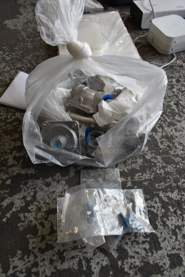 ALL ONE MONEY! Lot of Various Items Including Gas Connectors, FoodSaver Vacuum Food Packaging Unit and Battery Charger - Image 5 of 12