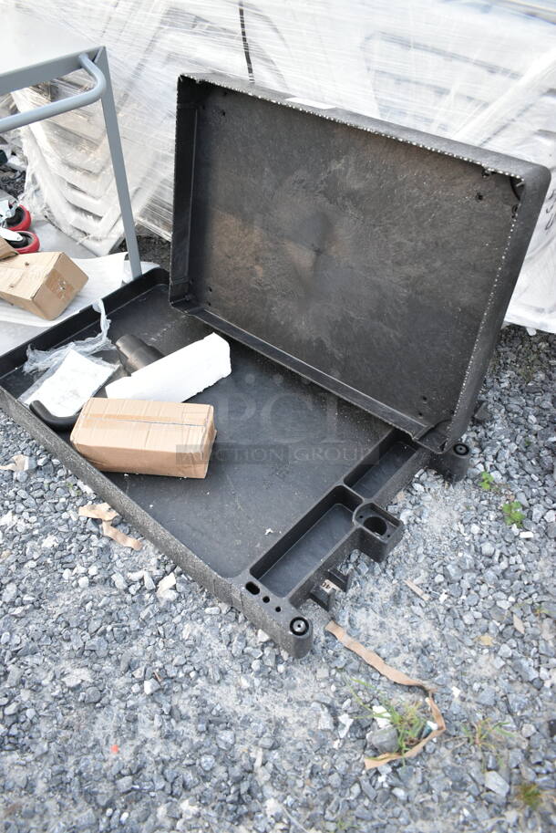BRAND NEW SCRATCH AND DENT! All One Money! Lot of Pieces to Black Poly Cart - Image 2 of 5