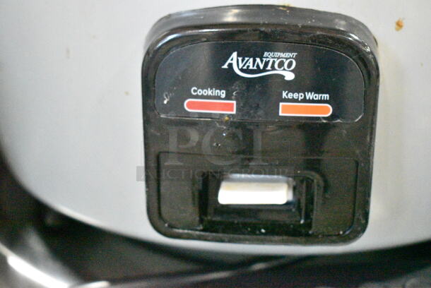 Avantco 177RCB46 Metal Countertop 46 Cup Rice Cooker. 120 Volts, 1 Phase. Tested and Working! - Image 2 of 7