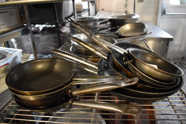 ALL ONE MONEY! Tier Lot of Various Metal Skillets - Image 4 of 10