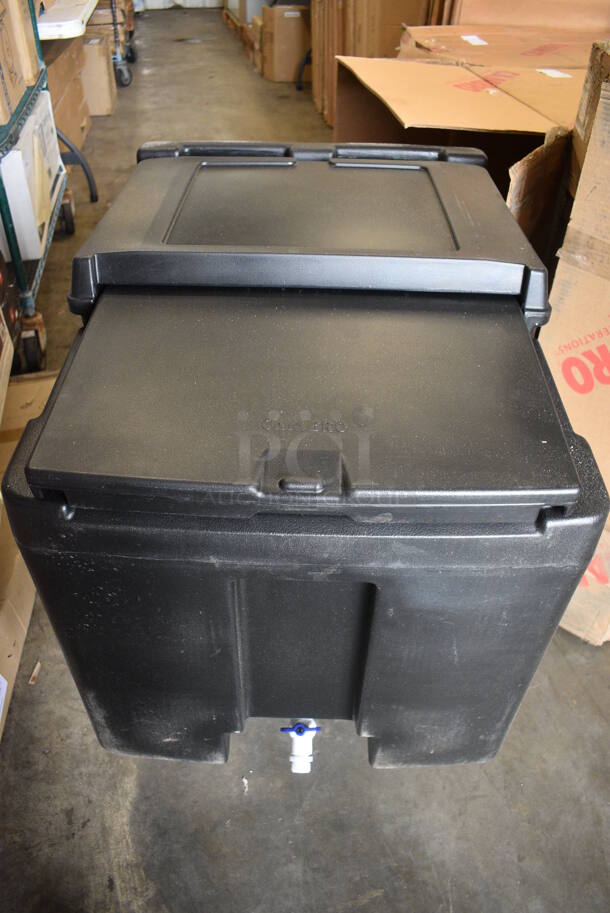 BRAND NEW IN BOX! Cambro Black Poly Insulated Portable Ice Bin on Commercial Casters. 23x31x29