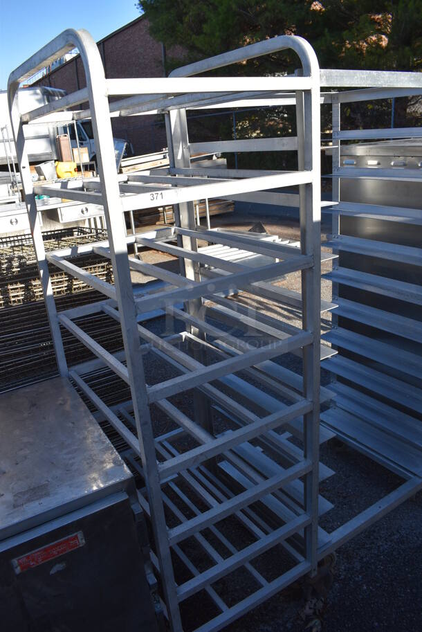 Metal Commercial Pan Transport Rack on Commercial Casters. 20.5x27x67 - Image 2 of 3