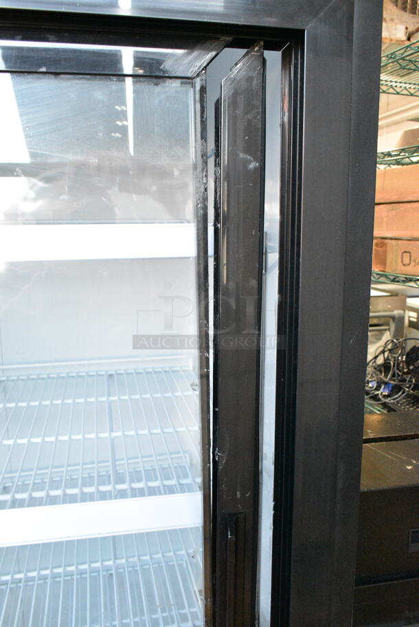 Yukon YGSM-72 Metal Commercial 3 Door Reach In Cooler Merchandiser w/ Poly Coated Racks. 115 Volts, 1 Phase. Tested and Working! - Image 4 of 8