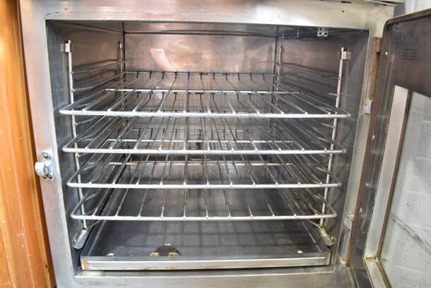 Alto Shaam 767-SK Stainless Steel Commercial Heated Holding Cabinet. 208-240 Volts, 1 Phase.  - Image 4 of 5