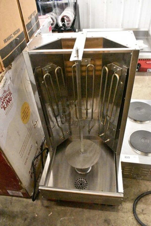 BRAND NEW SCRATCH AND DENT! 2023 Avantco 177VBE102M Stainless Steel Electric 65 lb. Vertical Broiler. 208/240 Volts, 1 Phase.  - Image 2 of 7
