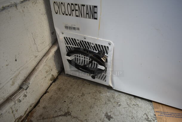 Insignia NS-CZ10WH6 Metal Chest Freezer. 115 Volts, 1 Phase. Tested and Working! - Image 6 of 6