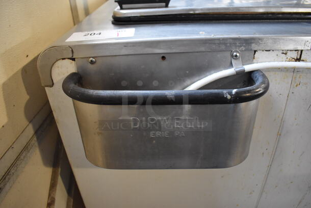 Stainless Steel Commercial Chest Freezer w/ Center Hinge Lid. 31x31x33. Tested and Does Not Power On - Image 4 of 6