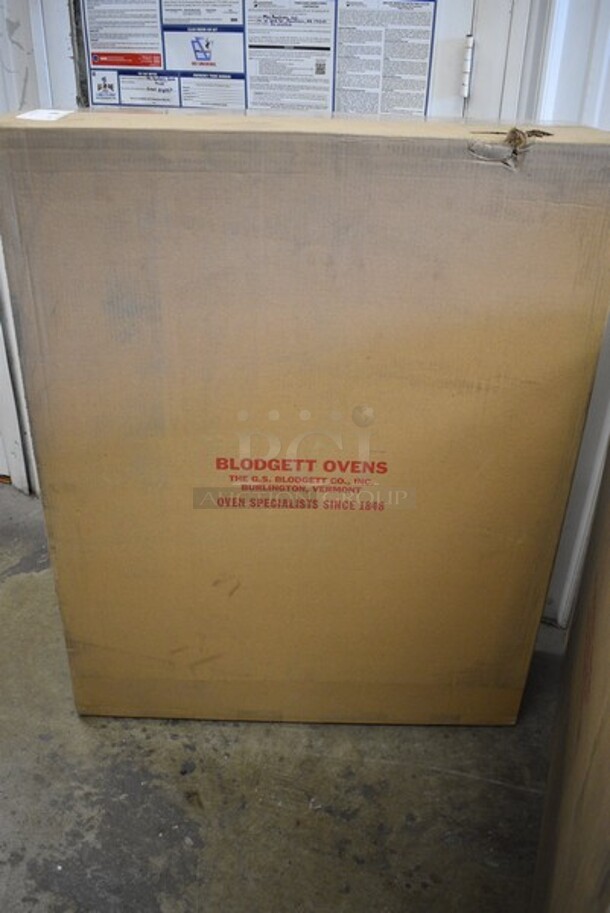 BRAND NEW IN BOX! Blodgett OEM Part 54422. Left or Right Heat Shield. 33.5x32x2.5