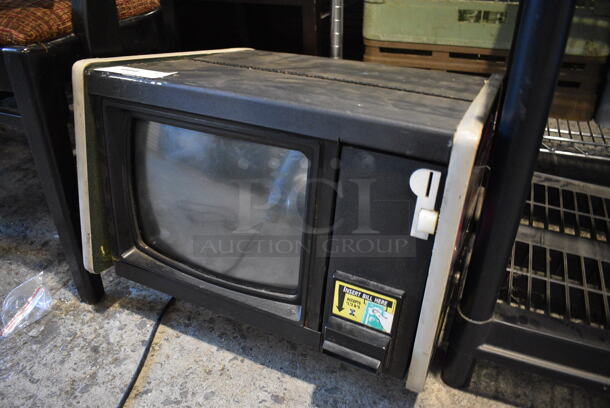 Merit Industries Model G20-101-001 Metal Commercial Countertop Money Operated Gaming System w/ Cash Acceptor. Buyer Must Pick Up - We Will Not Ship This Item. 117 Volts, 1 Phase. 20.5x20x16. Tested and Powers On But Does Not Load Game - Image 2 of 6