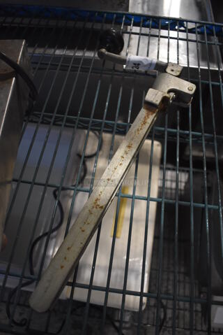 Metal Commercial Can Opener. 3x6x17