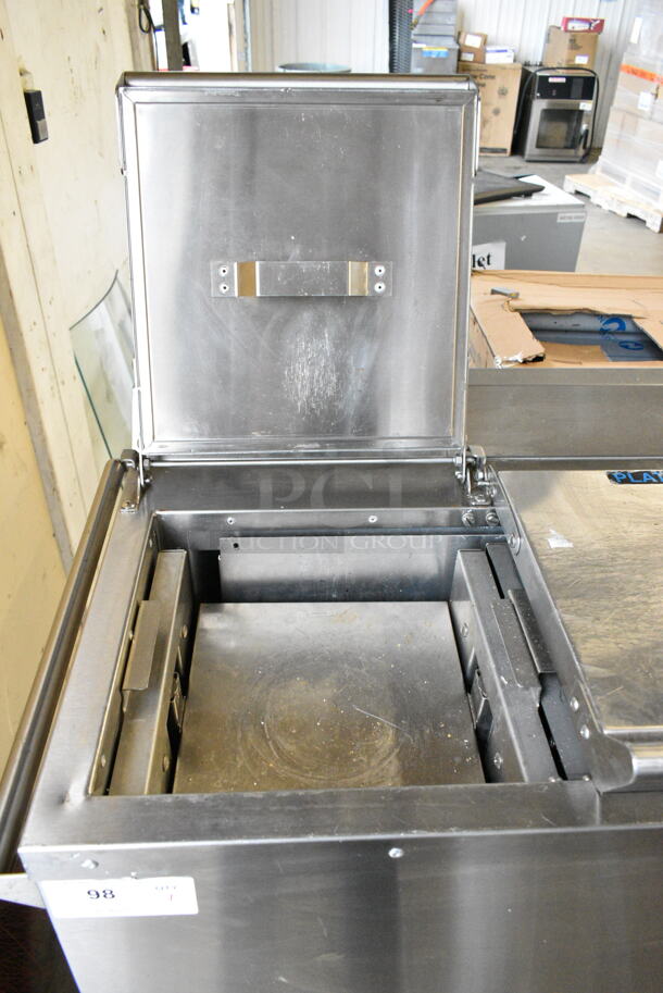 Dinex Carlisle DXIDPC30180 Stainless Steel Commercial Plate Heater on Commercial Casters. 208 Volts, 1 Phase. - Image 5 of 9