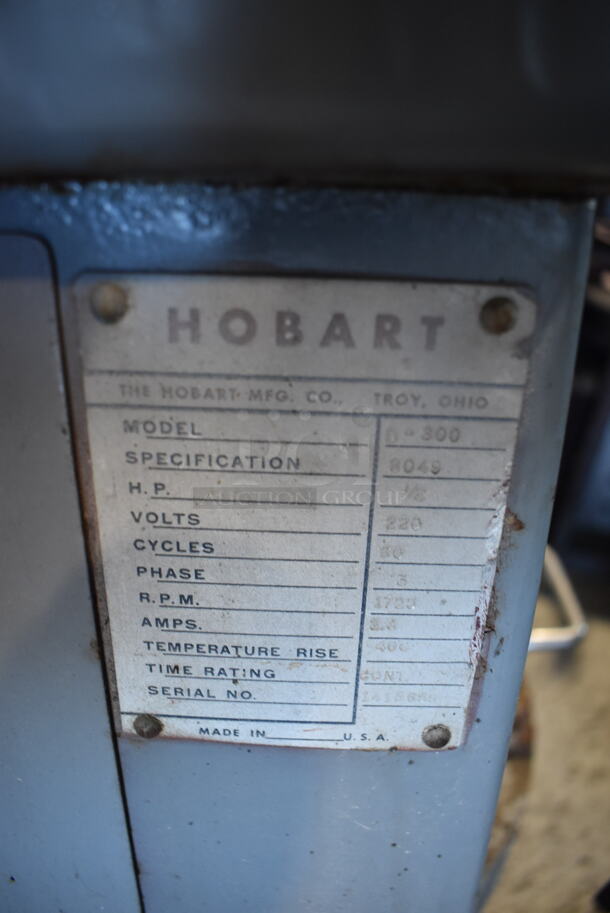 Hobart D-300 Metal Commercial Countertop 30 Quart Planetary Dough Mixer w/ Stainless Steel Mixing Bowl and Whisk Attachment. 220 Volts, 3 Phase. 23x23x45 - Image 5 of 6