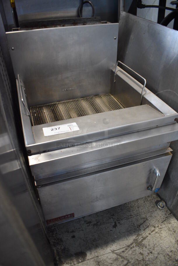Cecilware Model GF-28 Stainless Steel Commercial Countertop Natural Gas Powered Deep Fat Fryer. 18x24x25 - Image 3 of 6