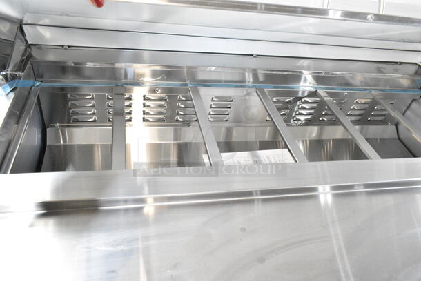 BRAND NEW SCRATCH AND DENT! 2023 Avantco 178APT48HC Stainless Steel Commercial Sandwich Salad Prep Table Bain Marie Mega Top. 115 Volts, 1 Phase. Tested and Working! - Image 4 of 10