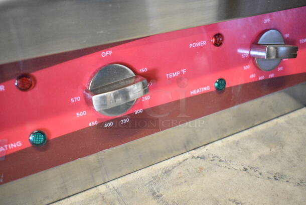 BRAND NEW SCRATCH AND DENT! Avantco 177EG24N Stainless Steel 24" Electric Countertop Griddle - 208/240 Volts, 1 Phase.  - Image 3 of 5