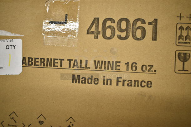 Box of 24 BRAND NEW SCRATCH AND DENT! Chef & Sommelier 46961 Cabernet 16 oz. Tall Wine Glass by Arc Cardinal - Image 2 of 3