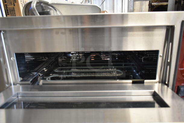 BRAND NEW SCRATCH AND DENT! Avantco 177DPO18S Stainless Steel Commercial Countertop Electric Powered Single Deck Pizza Oven. Does Not Have Cooking Stone. 120 Volts, 1 Phase. Tested and Working! - Image 3 of 4
