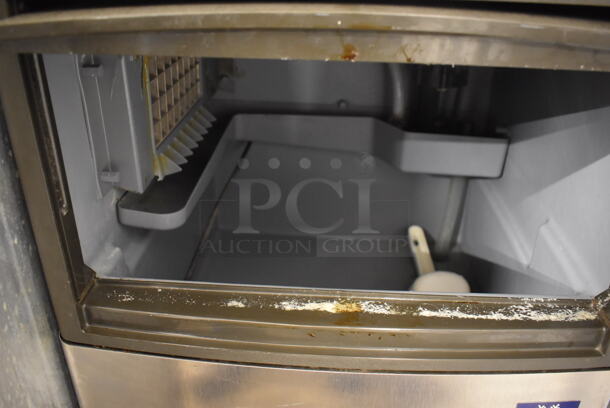 2014 Manitowoc QM30A Stainless Steel Commercial Self Contained Undercounter Ice Machine. 115 Volts, 1 Phase. 20x23x36 - Image 5 of 7