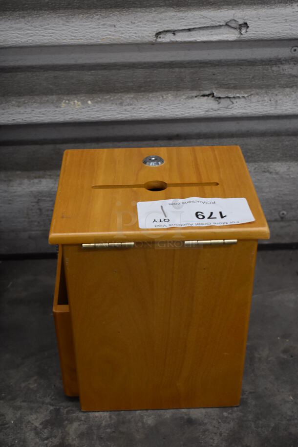 Wood Pattern Suggestion Box. 8x7x10 - Image 6 of 6