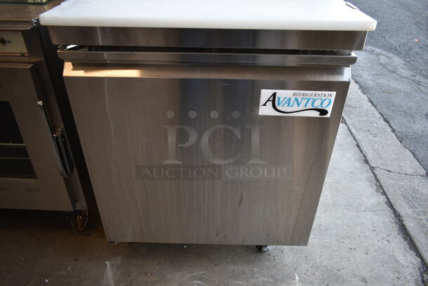 Avantco 178SSPT27HC Stainless Steel Commercial Sandwich Salad Prep Table Bain Marie Mega Top on Commercial Casters. 115 Volts, 1 Phase. Tested and Working! - Image 3 of 6