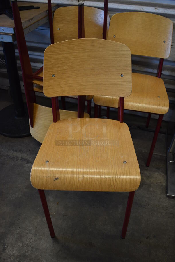 4 Wood Pattern Dining Chairs on Red Metal Legs. 16x18x33. 4 Times Your Bid!