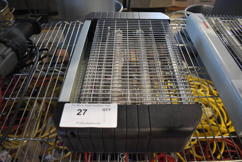 Hoont H959 Metal Bug Zapper. 120 Volts, 1 Phase. 19x4x11. Tested and Working!