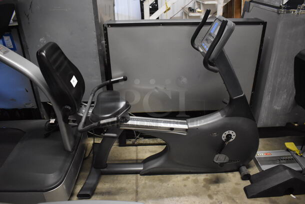 Vision Fitness HRT R2600 Metal Commercial Floor Style Stationary Exercise Bicycle. 27x60x51. Tested and Working! - Image 2 of 8