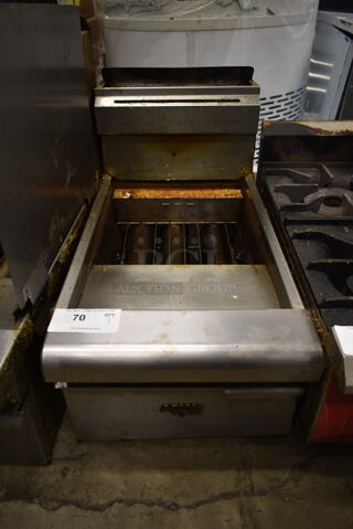 APW Wyott APWF-25CN Stainless Steel Commercial Countertop Natural Gas Powered Deep Fat Fryer. 20,000 BTU.