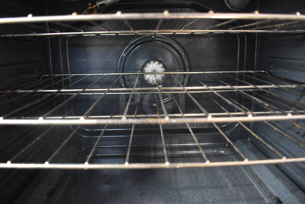 Maytag MGR8875XS 1 Stainless Steel Natural Gas Powered 4 Burner Range w/ Convection Oven. 30x27x47 - Image 8 of 10