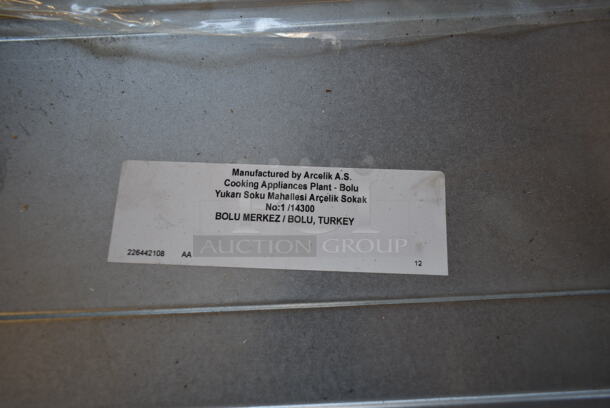 BRAND NEW SCRATCH AND DENT! Arcelik Stainless Steel Convection Oven. - Image 4 of 4