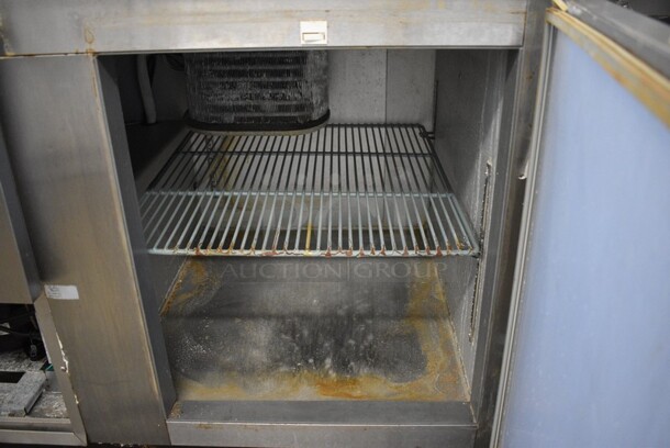 Leader Model LM48 S/C Stainless Steel Commercial Sandwich Salad Prep Table Bain Marie Mega Top W/ Poly Coated Rack on Commercial Casters. 115 Volts, 1 Phase. 48x32x45. Tested and Working! - Image 7 of 8