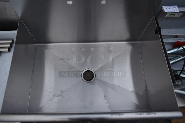 BRAND NEW SCRATCH AND DENT! Stainless Steel Commercial Single Bay Sink. No Legs.  - Image 3 of 5