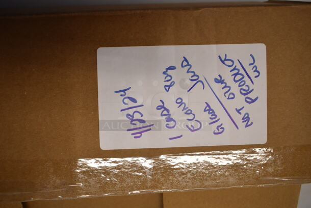Box of 24 BRAND NEW IN BOX! Econo 8 oz Glass Jars. - Image 7 of 7