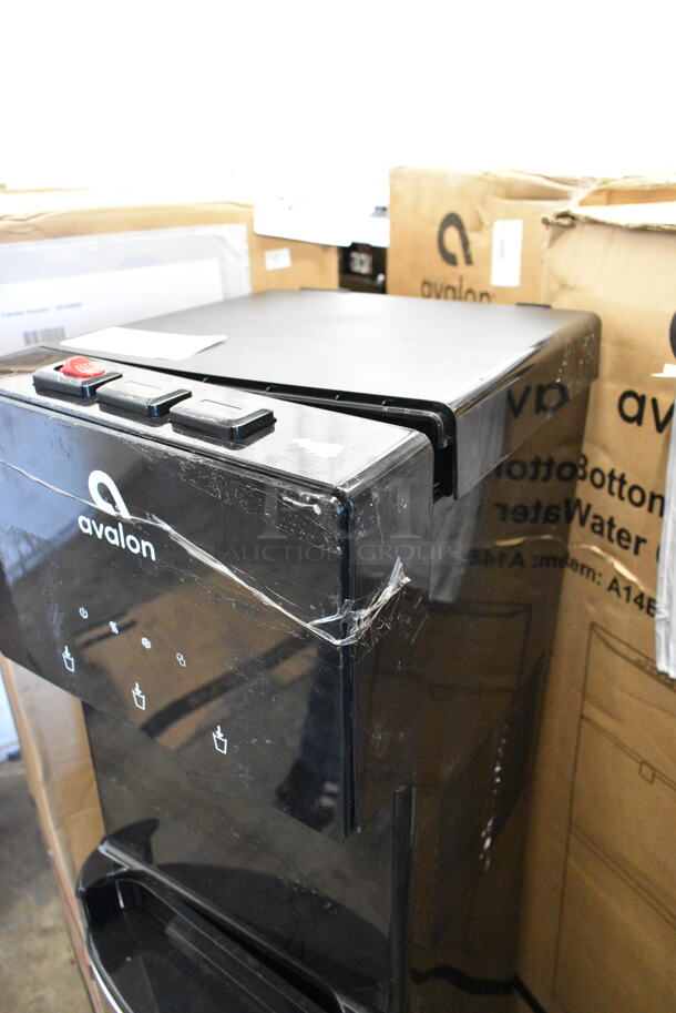 LIKE NEW! Avalon A4BLWTRCLR Bottom Loading Stainless Steel Bottle Water Dispenser. 115 Volts, 1 Phase. Tested and Working! - Image 4 of 9