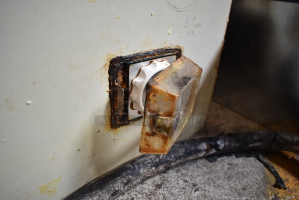 Metal Control Box. - Image 6 of 9