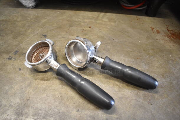 2015 La Marzocco GB5-EE Stainless Steel Commercial Countertop 2 Group Espresso Machine w/ 2 Portafilters and 2 Steam Wands. 220 Volts, 1 Phase.  - Image 7 of 9