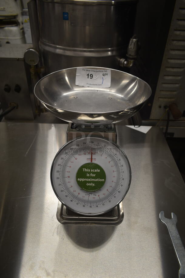 Yamato SM(N) Metal Countertop 30 Pound Capacity Food Portioning Scale.