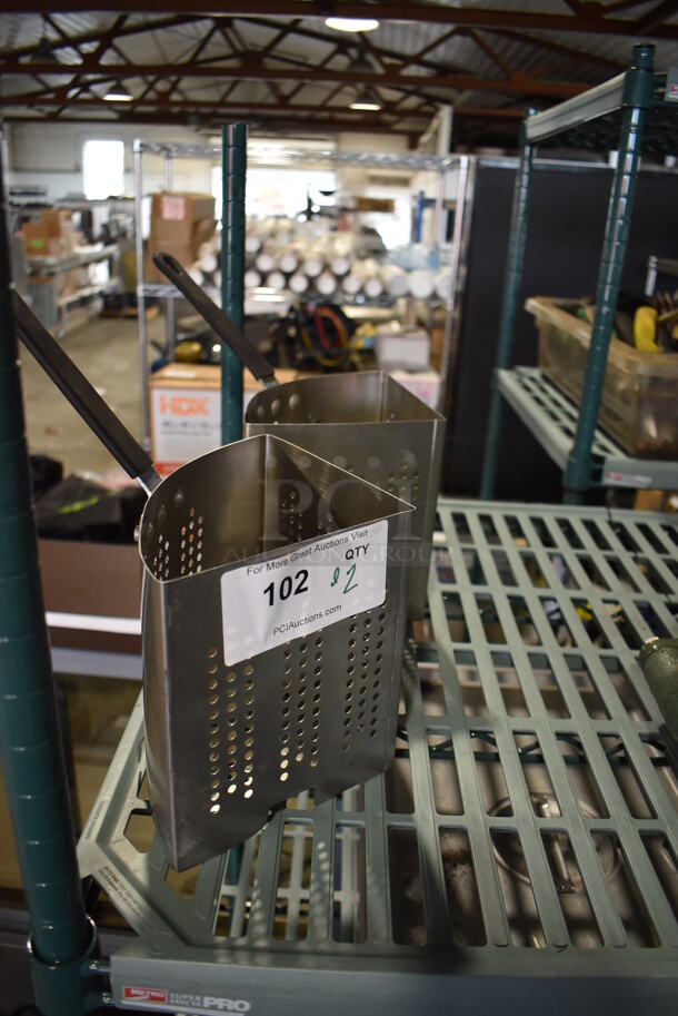 ALL ONE MONEY! Lot of 2 Metal Baskets. 9x6x12 - Image 2 of 6