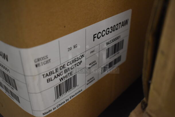 BRAND NEW SCRATCH AND DENT! Frigidaire FCCG3027AW Metal 30" 4 Burner Gas Cooktop. Stock Picture Used For Gallery Picture. - Image 4 of 5