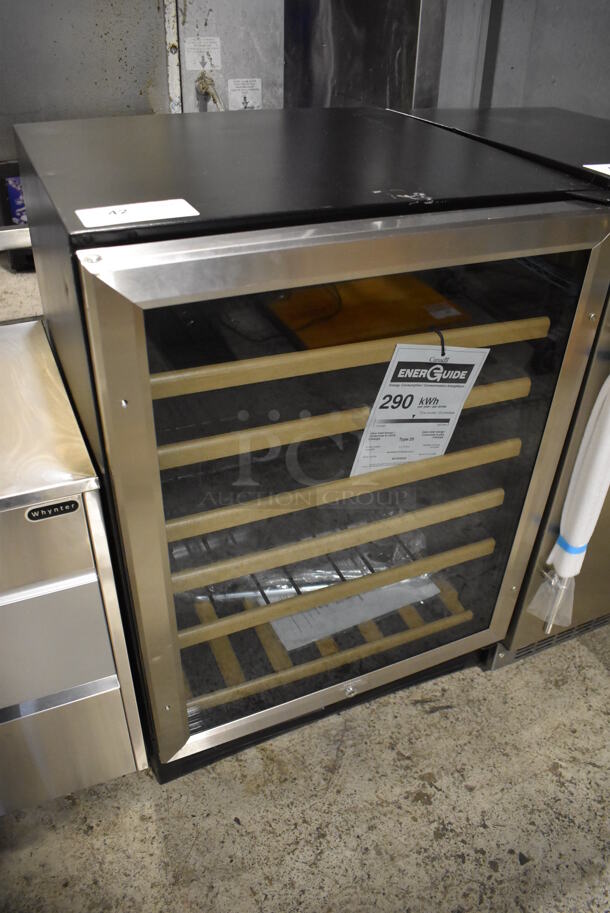 BRAND NEW SCRATCH AND DENT! Avanti WCR506SS Metal Wine Chiller Merchandiser. 115 Volts, 1 Phase. 23x23.5x34. Tested and Working! - Image 4 of 8