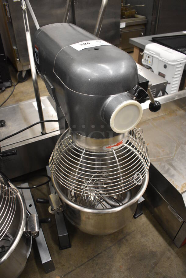 Avantco MX20 Metal Commercial Countertop 20 Quart Planetary Dough Mixer w/ Stainless Steel Mixing Bowl, Bowl Guard, Dough Hook, Paddle and Whisk Attachment. 120 Volts, 1 Phase. 18x20x32. Tested and Working! - Image 4 of 6