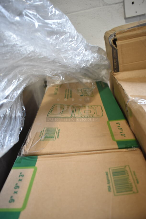 PALLET LOT of 21 BRAND NEW Boxes Including 395TO991 EcoChoice 9" x 9" x 3" Compostable Sugarcane / Bagasse 1 Compartment Take-Out Box - 200/Case, 2 Box 128HDLDBULK ChoiceHD Microwavable Translucent Plastic Deli Container Lid - 480/Case, 5008W Choice 8 oz. Tall White Poly Paper Hot Cup - 1000/Case, Choice 4 oz Portion Cups, Choice 16 oz Clear Shallow Hinged Deli Container, 5002CPTENAT Lavex 2-Ply Natural Kraft Center Pull Paper Towel 510' Roll - 6/Case, 245CB10PLN Choice 10" x 10" x 2" Kraft Customizable Corrugated Plain Pizza Box - 50/Case, 79516ESWHT Emperor's Select 16 oz. White Microwavable Paper Take-Out Container - 450/Case, 5 Box 600PSWT3048F Regency 30" x 48" Poly Table Top for 30" x 48" Poly Top Table without Backsplash. 21 Times Your Bid! - Image 4 of 8