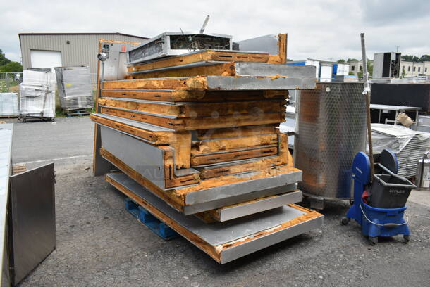 Kolpak 8'x10' Walk In Freezer Box w/ Floor, Heatcraft TLC090AE 115 Volt, 1 Phase Evaporator. Picture of the Unit Before Removal Is Included In the Listing. Information Provided By The Consignor But Not Verified By PCI Auctions. - Image 2 of 12