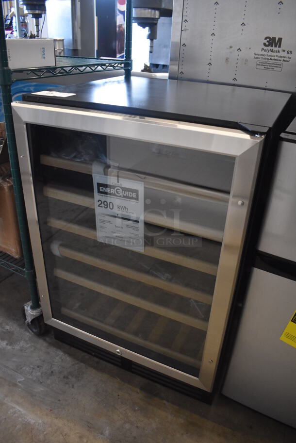 BRAND NEW SCRATCH AND DENT! Avanti WCR506SS Metal Commercial Wine Chiller Merchandiser. 115 Volts, 1 Phase. 23.5x22.5x34.5. Tested and Working! - Image 2 of 6